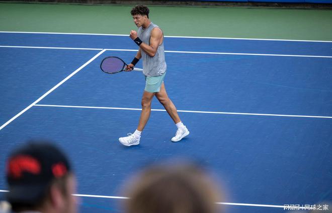 无疑为网球 无疑为网球