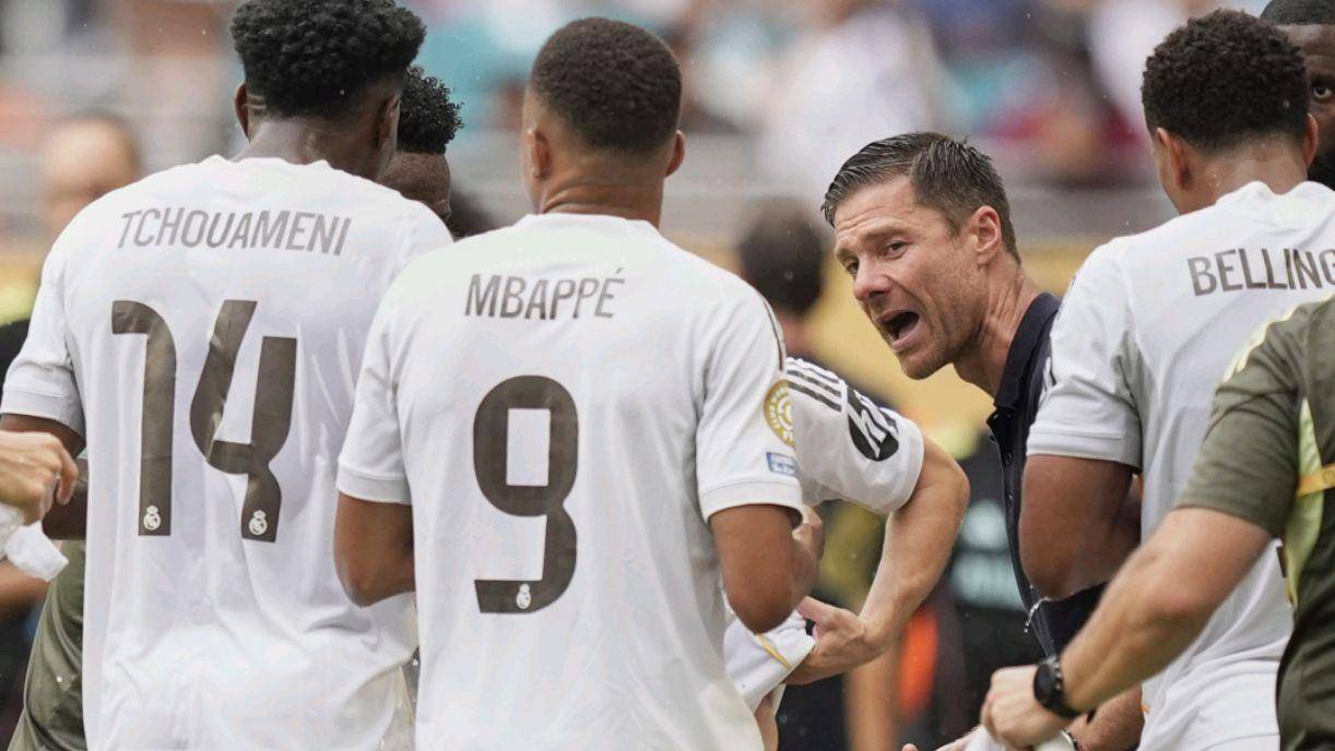 场上拼搏时 场上拼搏时