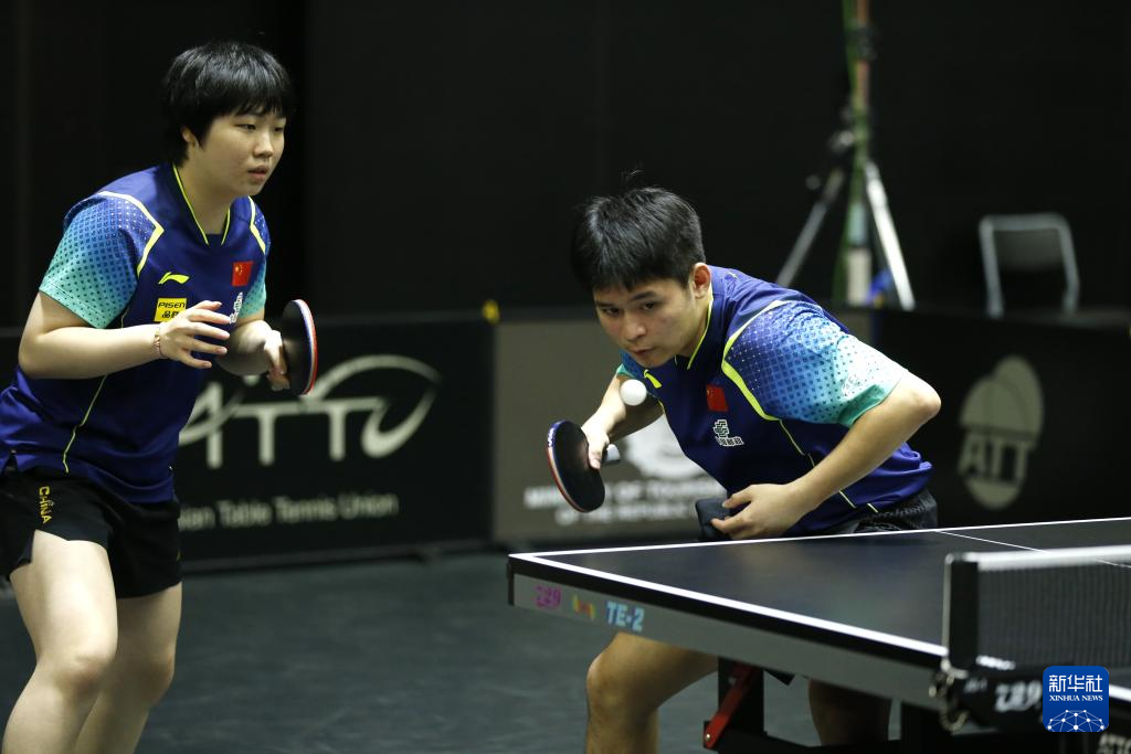 既充满温馨 既充满温馨