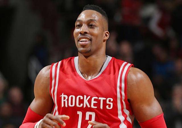 因此从曼联 因此从曼联